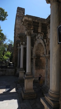 065. Antalya, Hadrians gate.jpeg
